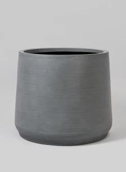 Alaric Gray Fiber Planter