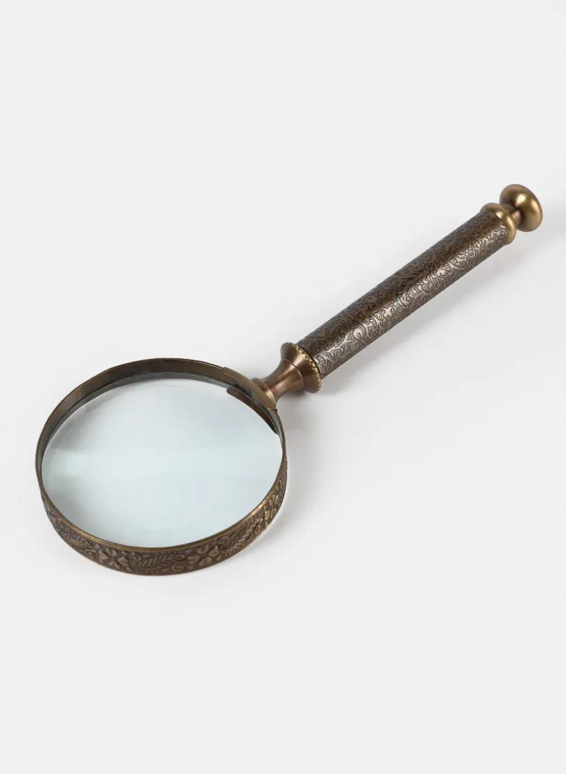 Colonial Brass Handle Magnifying glass