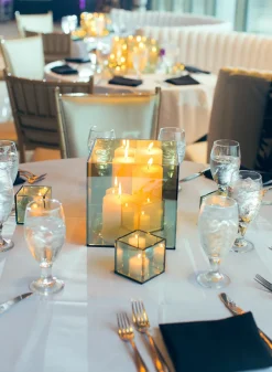 8in Square Reflective Mirror Candle Holder