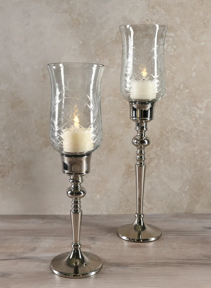 18in Tall Dalia Hurricane Candle Stand