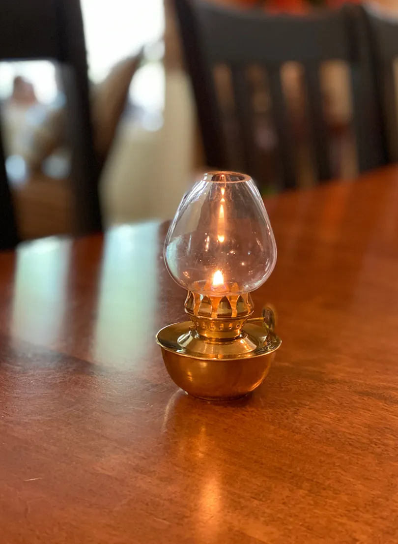 4.5in Tall Heritage Brass Oil Lamp, Mini, Set of 4