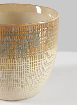 5in Tall Hinata Running Glazed Cachepot