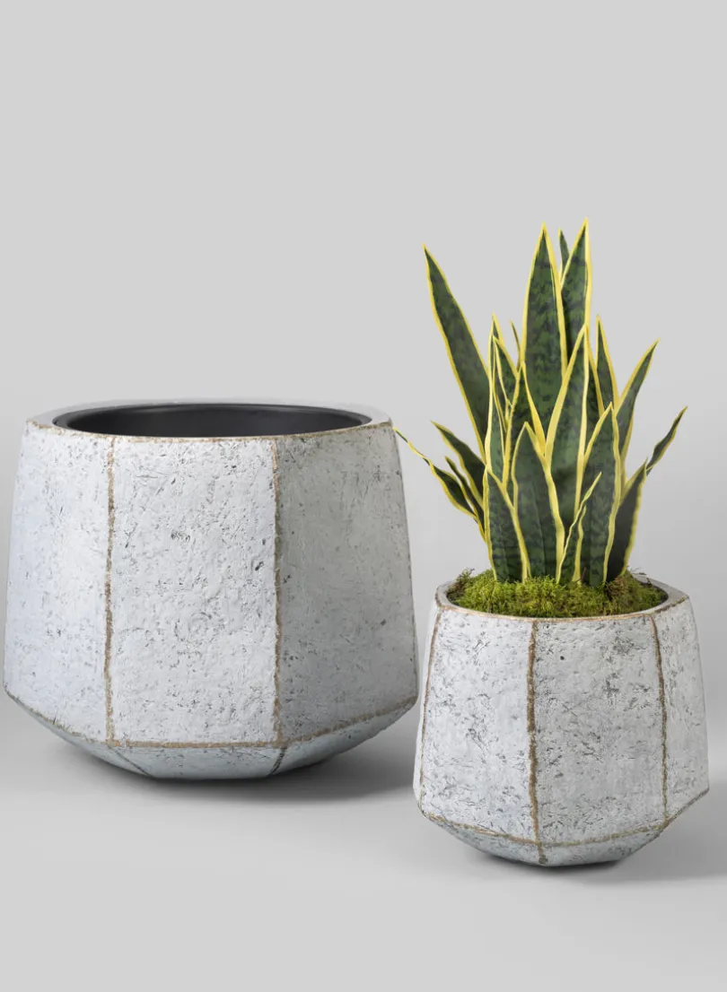 Kesari Aged White Fiberglass Planter