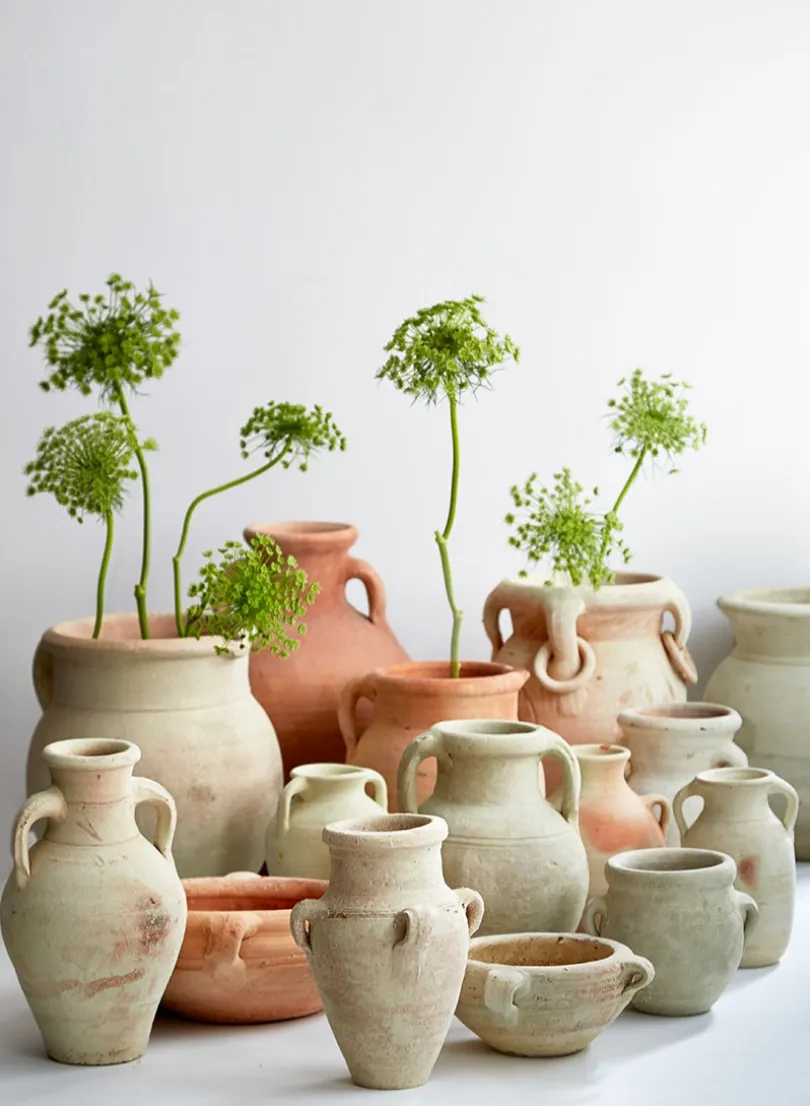 Tunisian Handmade Skyphos Pot