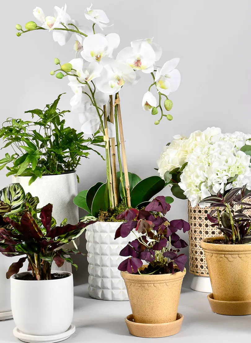 White Ceramic Studs Vase